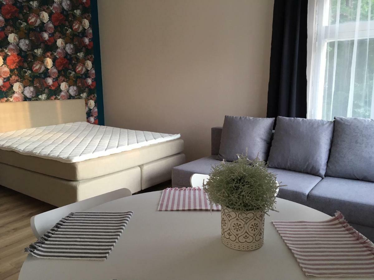 Vanapargi Apartments パルヌ エクステリア 写真